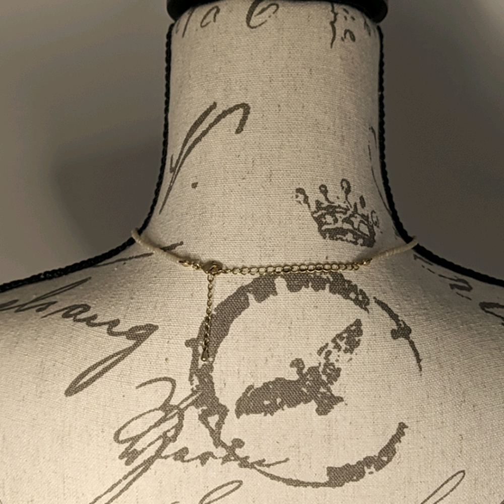 Choker - Picture 2 of 3